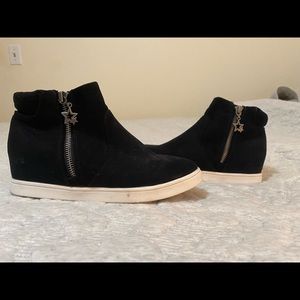 Kids sneakers / womens